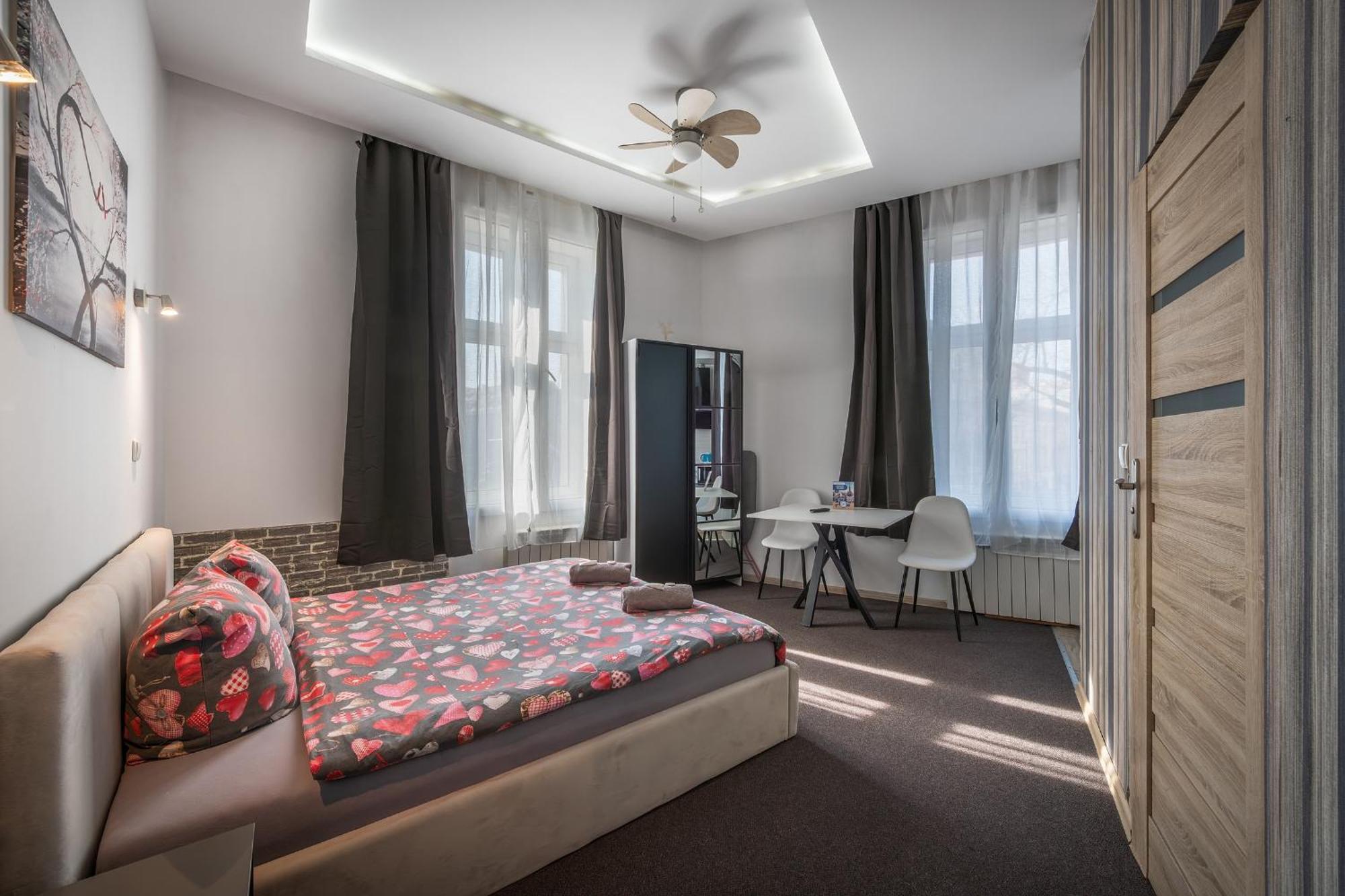 70S Guest Room Krakow Luaran gambar