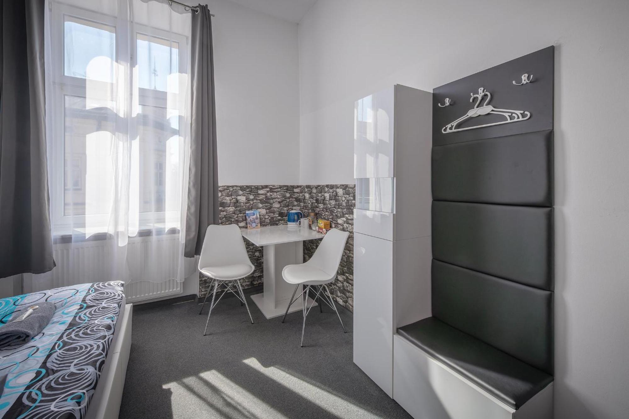 70S Guest Room Krakow Luaran gambar